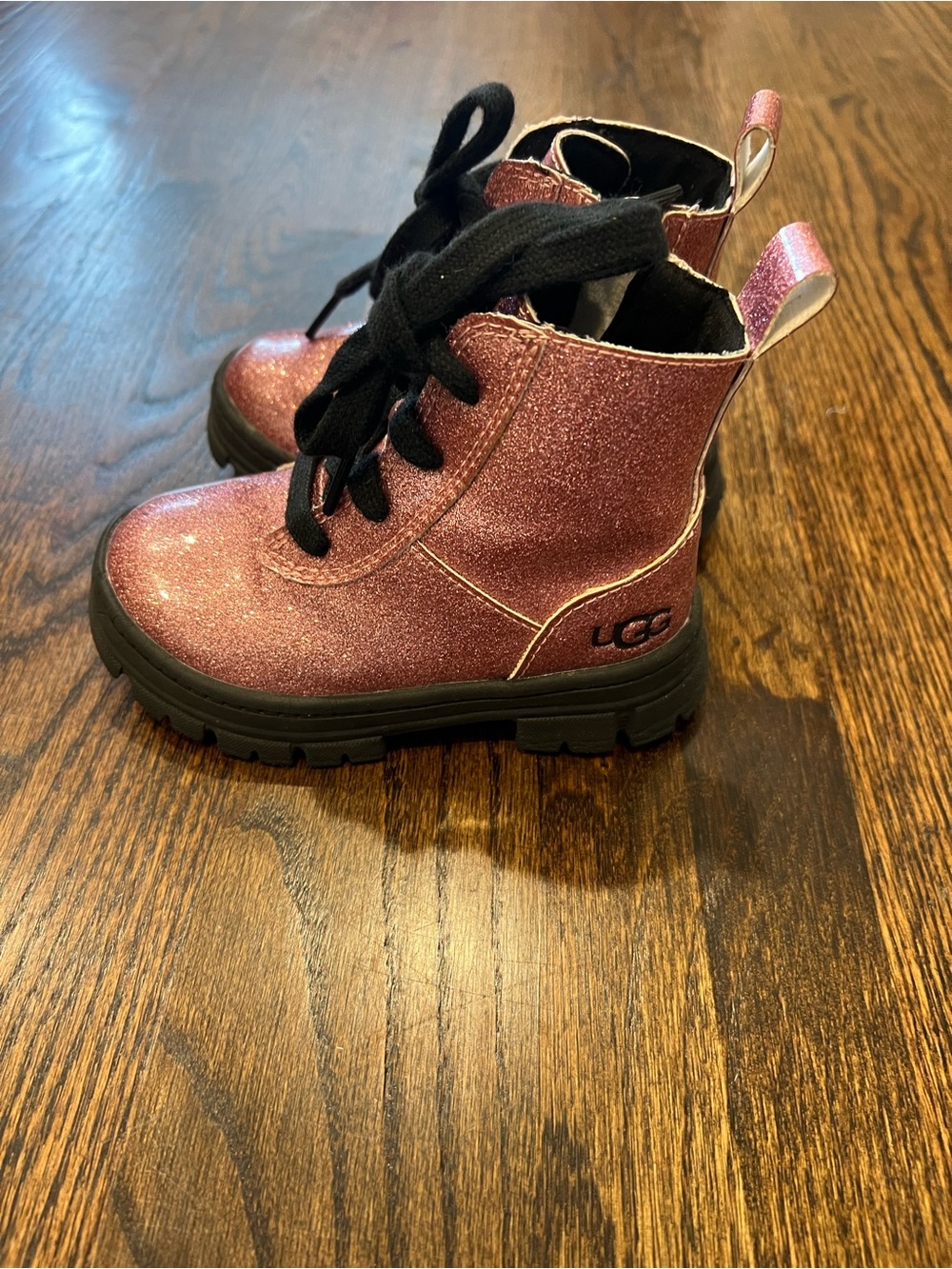 TODDLER GIRLS PINK UGG ASHTON LACE UP GLITTER COMBAT BOOTS, US kids size 8